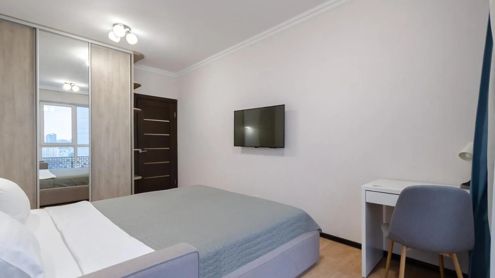 Petrovdom Apartments 10-41B In Rc Kvartet, Vasyl Lypkivskyi 16B Киев