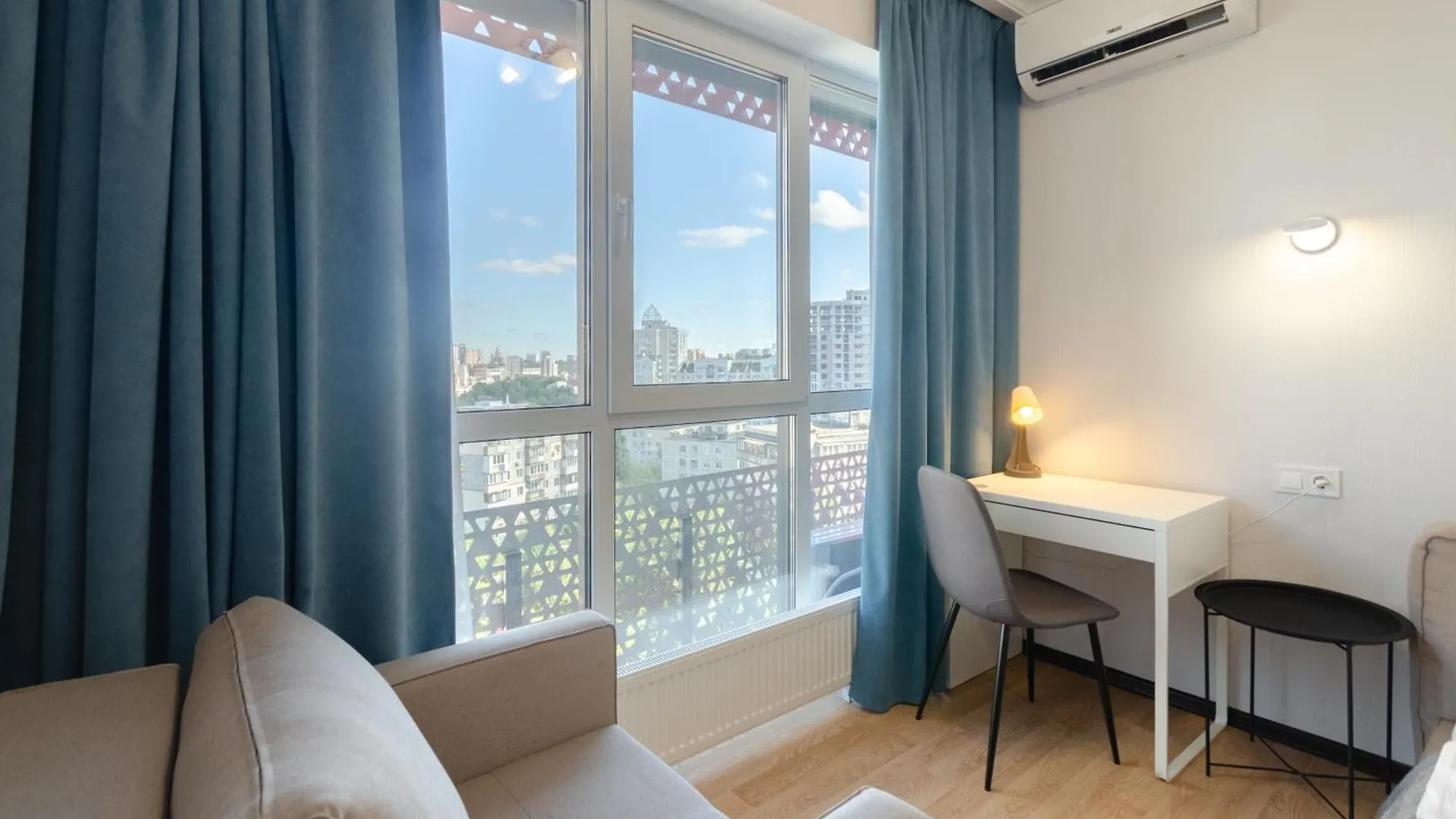 Petrovdom Apartments 10-41B In Rc Kvartet, Vasyl Lypkivskyi 16B Киев Украина